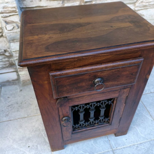 Set of 2 solid wood nightstands with metal details like new