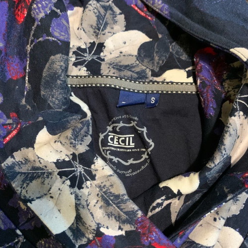 Cecil T-shirt size S like new, multicolor with purple