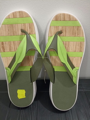 Men's Anatomical Flip Flops Size 45 New, Green