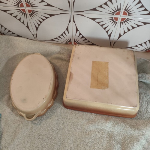 Vintage ceramic and clay ovenware set of 2, like new