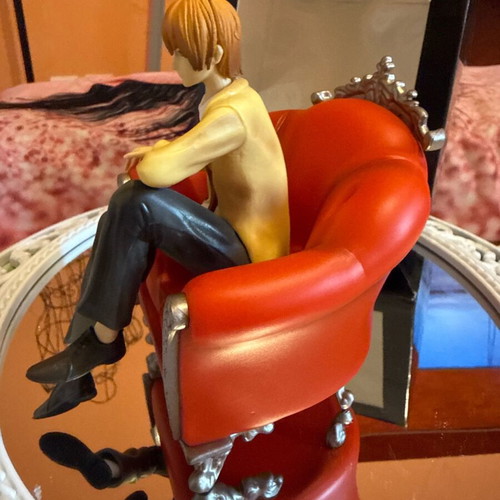 Light Yagami collectible figure from Death Note like new
