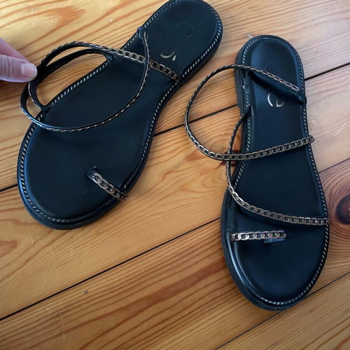Exe sandals used with bronze chain, size 38, black