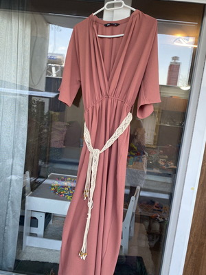 Γυναικεία ολόσωμη φόρμα Zara ροζ σαν καινούργια με πλεκτή ζώνη