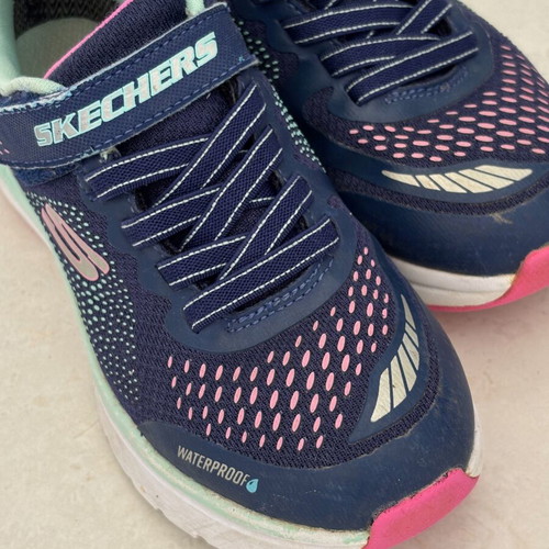 Skechers Max Advance Waterproof Kids' Trainers EU 31, navy pink