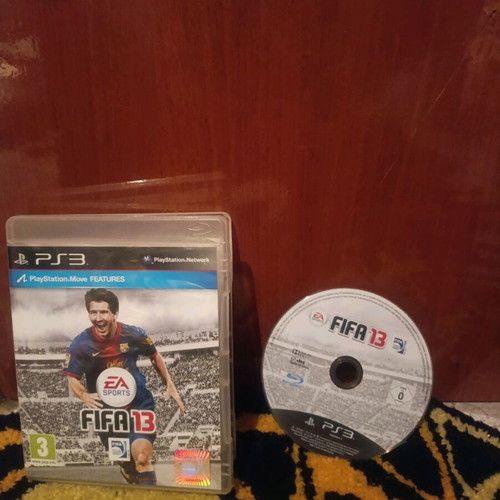 PlayStation 3 bundle FIFA 13, FIFA 14, FIFA 16, FIFA 17 like new without manual