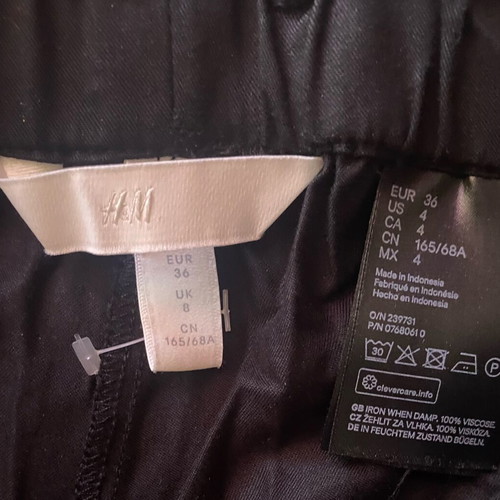 H&M black high-waisted pants with belt, size S