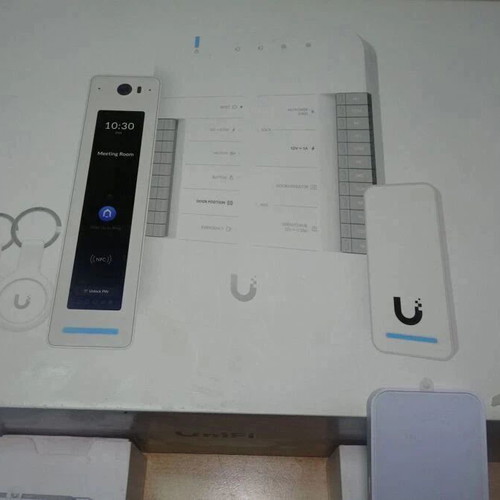 UniFi Access G2 Starter Kit Professional new access control system