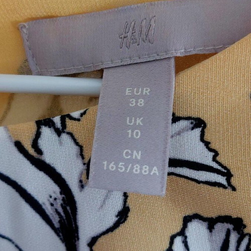 H&M dress size 38 with floral pattern, like new