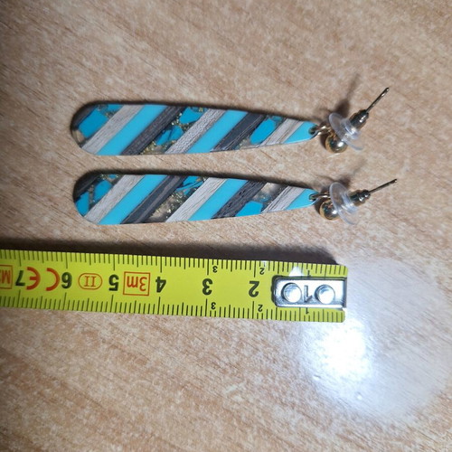 Turquoise earrings new with turquoise, brown and gold details