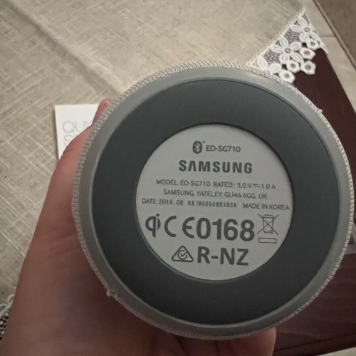Samsung Bottle Design EO-SG710 wireless LED speaker used