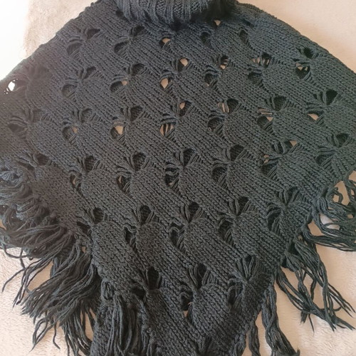 Poncho French Connection like new, black, one size
