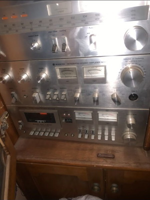 Sanyo stereo complete with turntable used