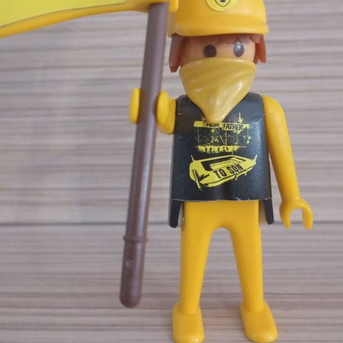 Playmobil AEK Fan Figure like new with team flag