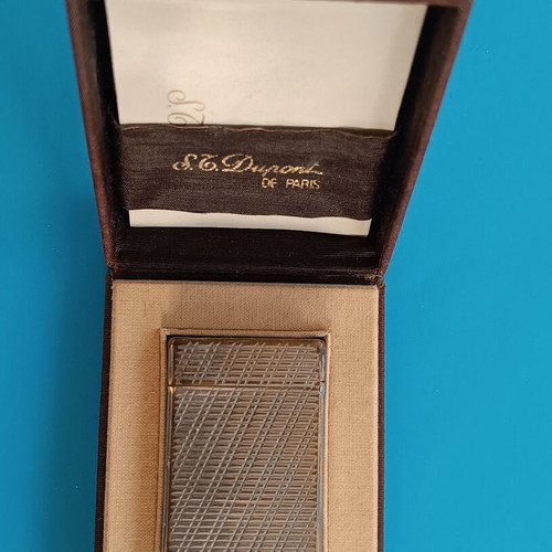 Dupont lighter vintage used with 1976 purchase paper