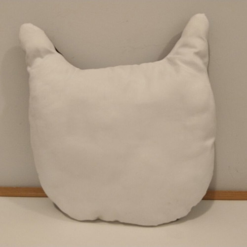 Cat decorative pillow like new, gray with blue eyes, 30x30 cm
