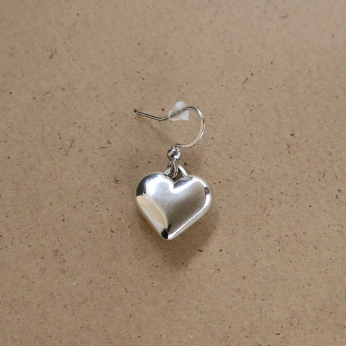 Heart earrings with steel hooks new, silver color