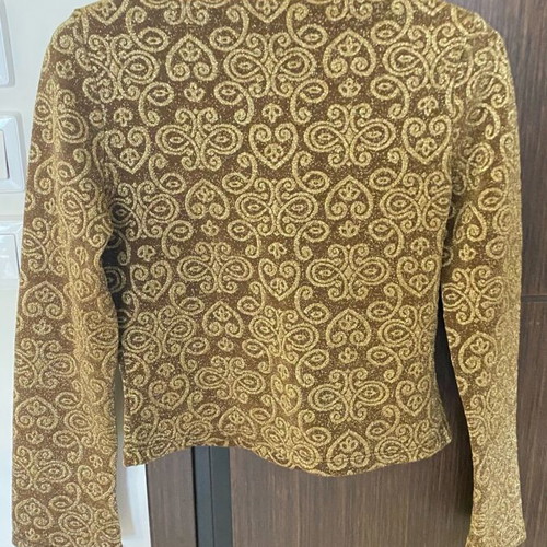 Long-sleeve brown shirt new with shiny gold patterns