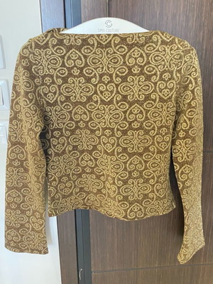 Long-sleeve brown shirt new with shiny gold patterns