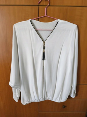 Blouse with zipper like new, white, one size