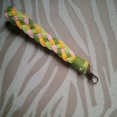 Macrame keychain new, multicolored