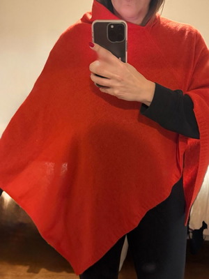 La Fiorentina Cape 100% Cashmere new, red