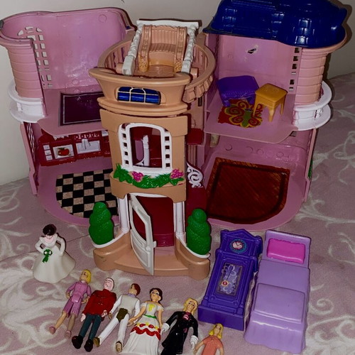 Vintage Fisher-Price Loving Family Dream Dollhouse used