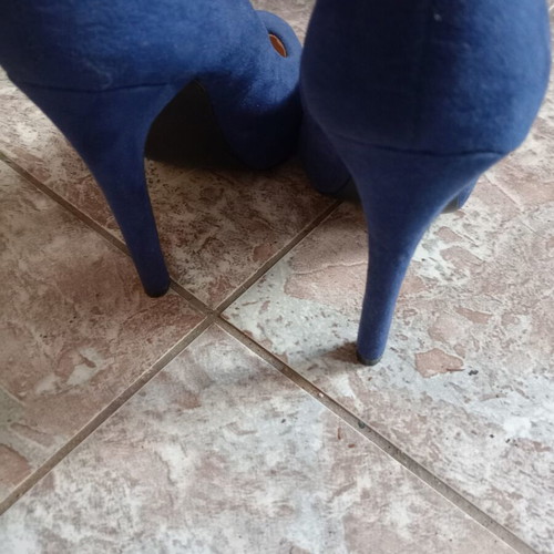 Voi and Noi blue pumps like new, 10 cm heel, size 38