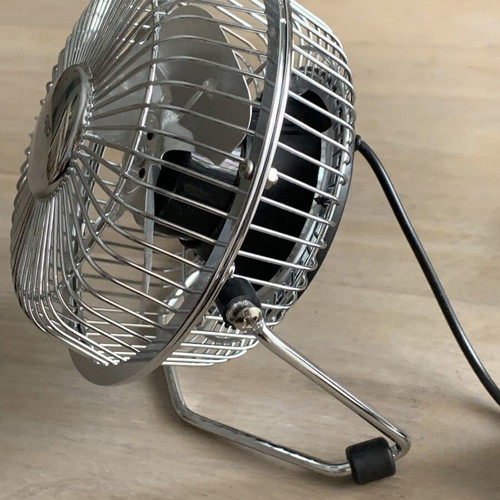 Metal desk fan new