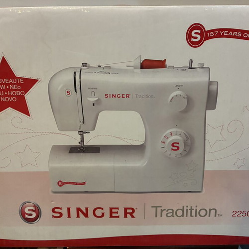 Ραπτομηχανή Singer Tradition 2250 επιτραπέζια σαν καινούργιο
