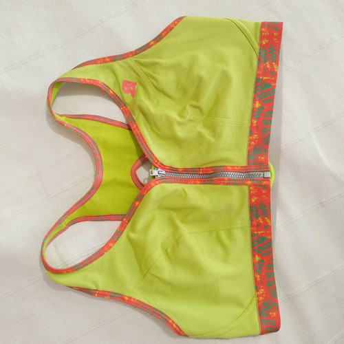Sports bra like new, size small/medium, green-yellow