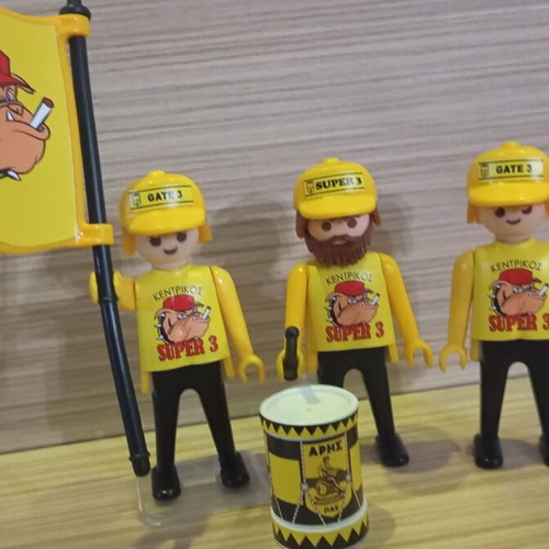 Playmobil Aris Football Fans Figures like new with Flag and Drum