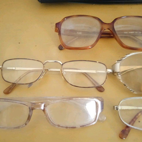 Eyeglasses used, pack of 5 pairs
