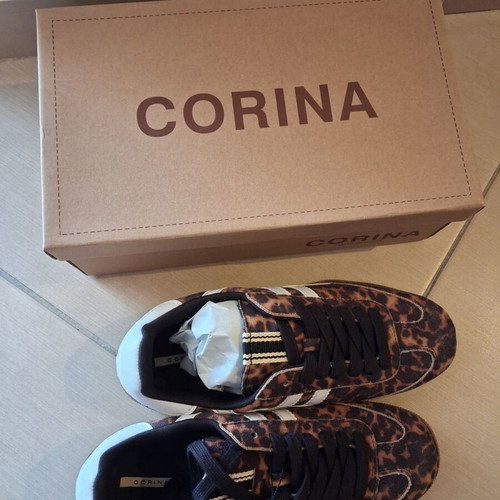 Corina leopard athletic shoes new size 39