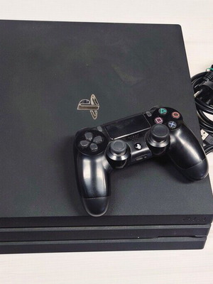 PlayStation 4 console 500GB used, excellent condition
