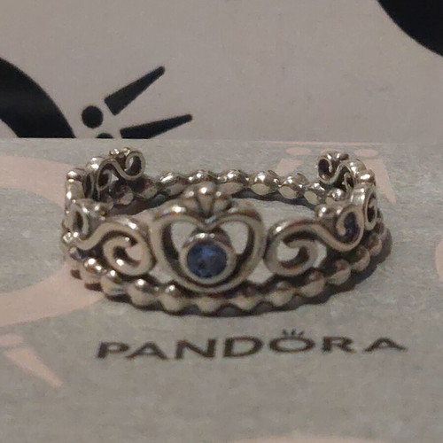 Pandora ring new with blue zircon and heart design