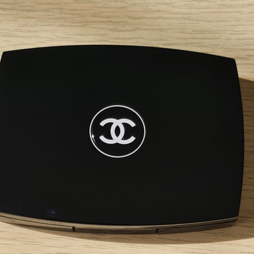 Chanel eyeshadow used few times
