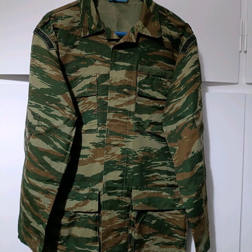Hunting camouflage jacket like new, armpit 60 cm