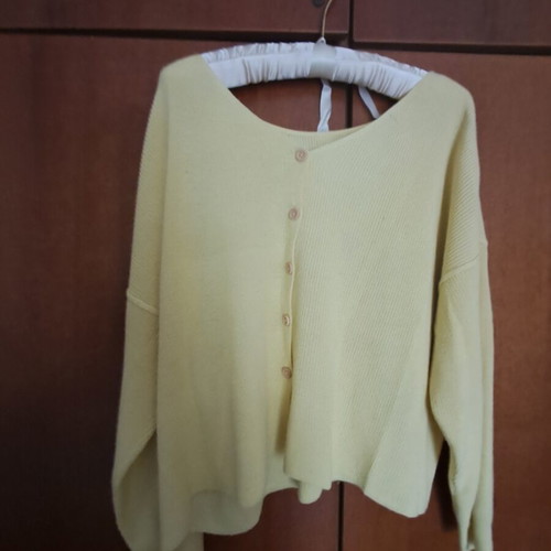 Pull and Bear sweater used, light yellow, size S