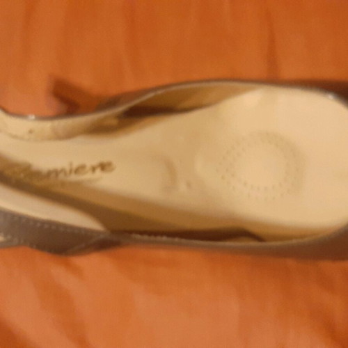 Premiere gray slingback pumps size 40 like new