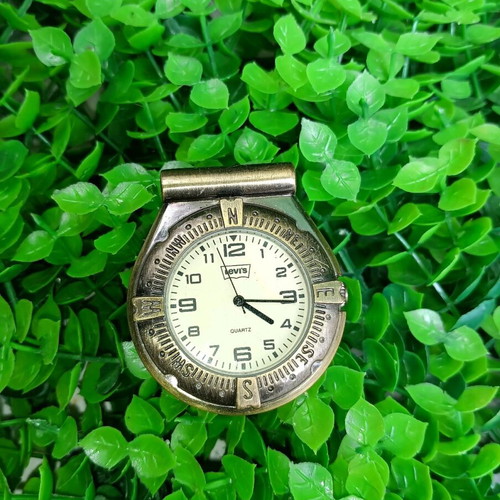 Levi's pocket metal watch like new
