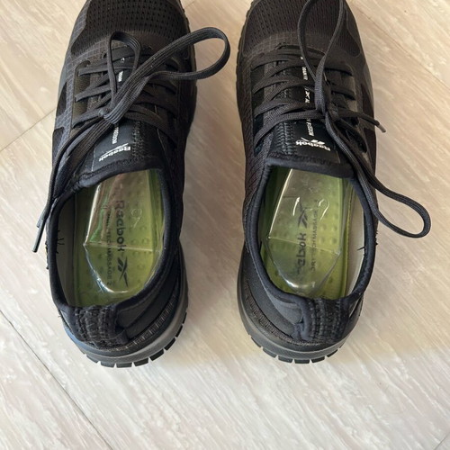 Reebok work shoes new, size 42, black