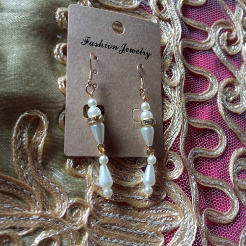 Bijou pearl bead earrings new, white