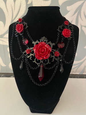 Gothic Victorian necklace like new with red roses and filigree design