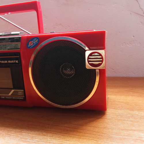 Boombox Fairmate RD 1210 Asahi cassette radio used, vintage 1980 red