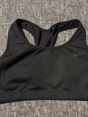 Nike athletic dri-fit sports bra black like new, size S