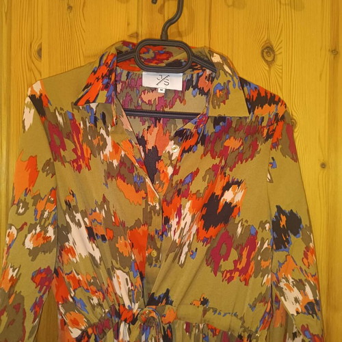Millenium printed olive dress like new, medium size
