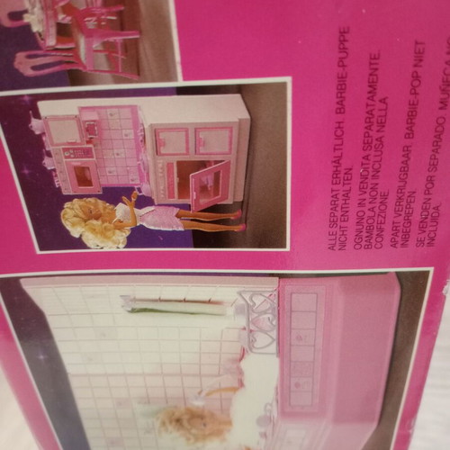 Barbie shower and bathtub