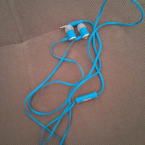 Wired headphones blue new