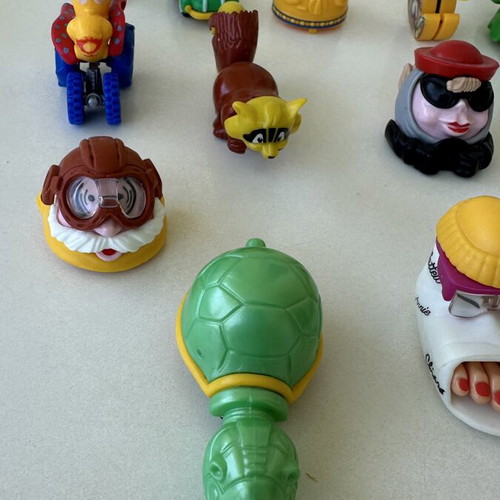 Vintage Kinder Surprise figures collection, 18 pieces, like new
