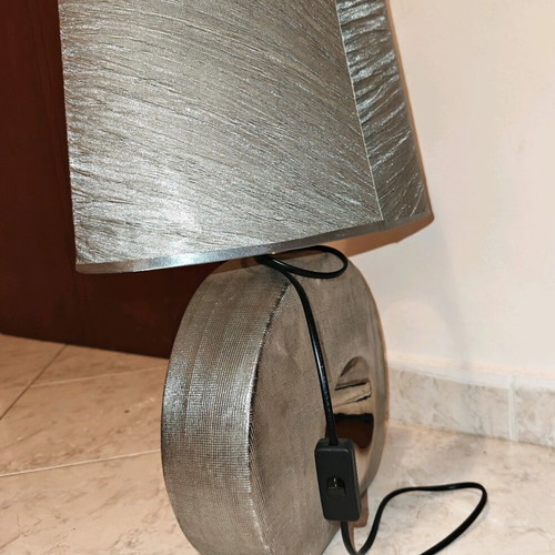 Table lamp used with silver shade